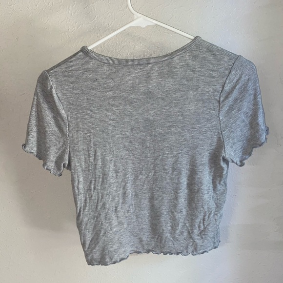 Crop top - Picture 2 of 3